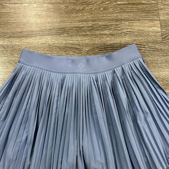 EUC Lululemon Oasis Blue Varsity Pleated Tennis Skort 8 Hi-Rise Athletic Skirt - Picture 15 of 16